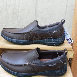 Skechers Men's Leather Slip-On Shoe